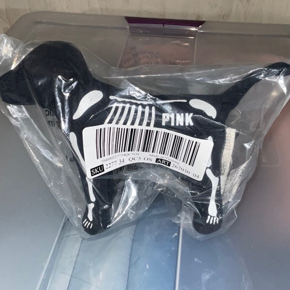 🔥VS Pink htf black  skeleton outline plush dog NWT - Picture 1 of 4